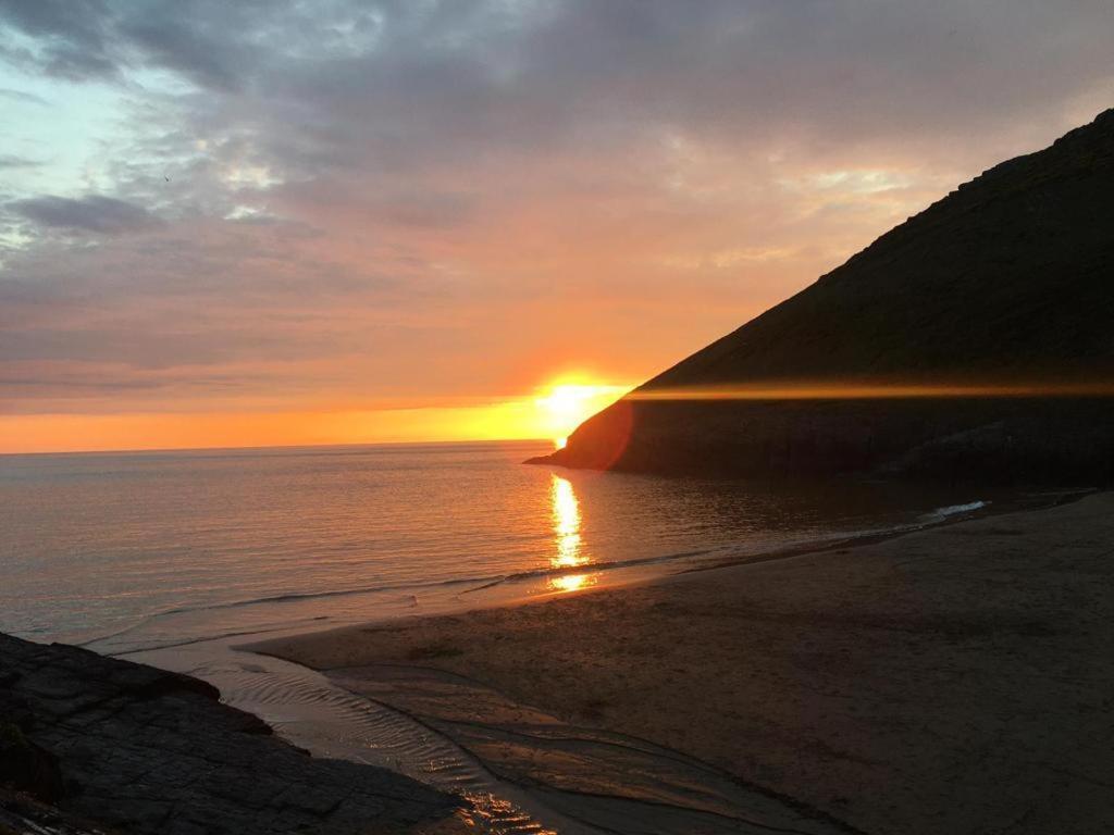 Вілла Wild Coastal Retreat At Troed Y Rhiw Aberporth, West Wales Екстер'єр фото